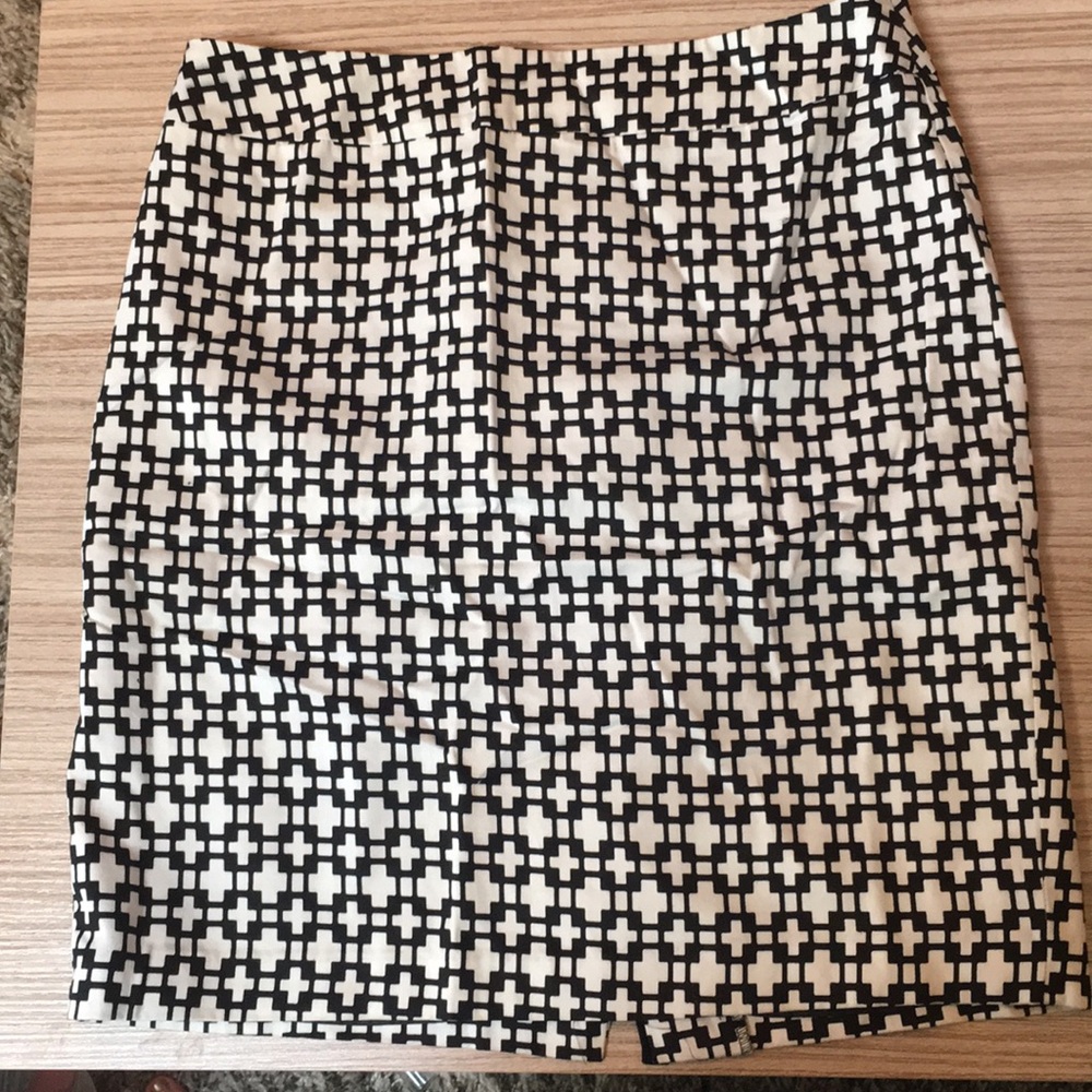 Cynthia Rowley Black and White Skirt Size 10